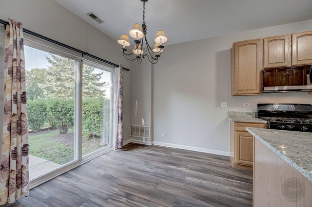 3933 Granite Court 3933, Aurora, IL 60504