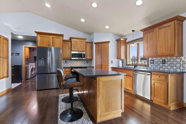 2500 MANITOWOC ROAD, Green Bay, WI 54311