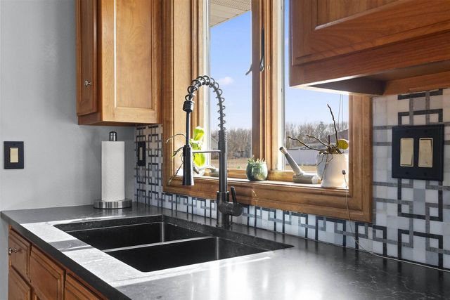 2500 MANITOWOC ROAD, Green Bay, WI 54311