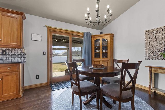 2500 MANITOWOC ROAD, Green Bay, WI 54311