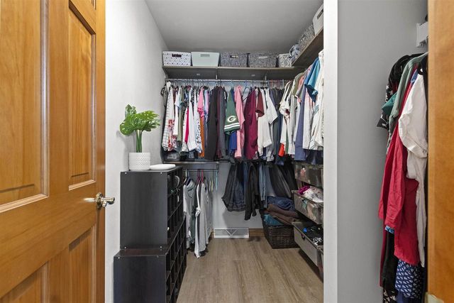 2500 MANITOWOC ROAD, Green Bay, WI 54311