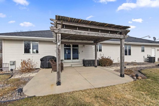 2500 MANITOWOC ROAD, Green Bay, WI 54311