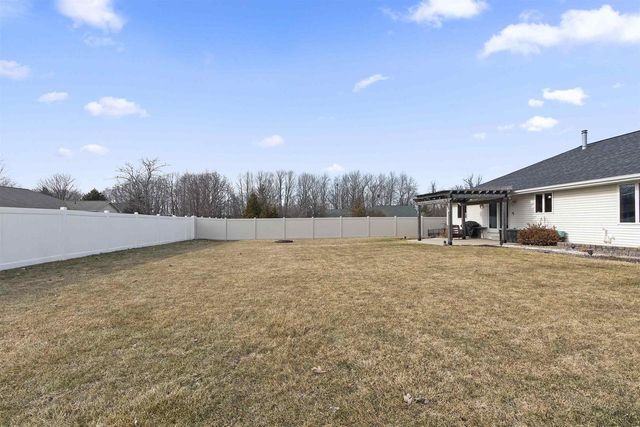 2500 MANITOWOC ROAD, Green Bay, WI 54311