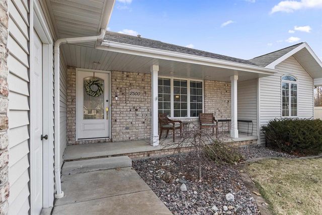 2500 MANITOWOC ROAD, Green Bay, WI 54311