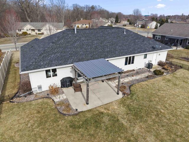 2500 MANITOWOC ROAD, Green Bay, WI 54311