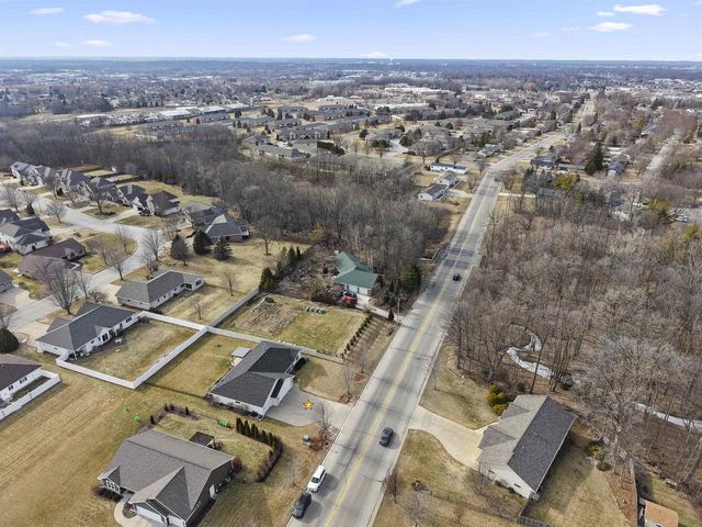 2500 MANITOWOC ROAD, Green Bay, WI 54311