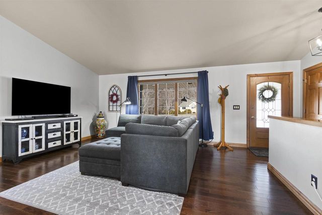 2500 MANITOWOC ROAD, Green Bay, WI 54311