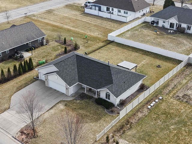 2500 MANITOWOC ROAD, Green Bay, WI 54311