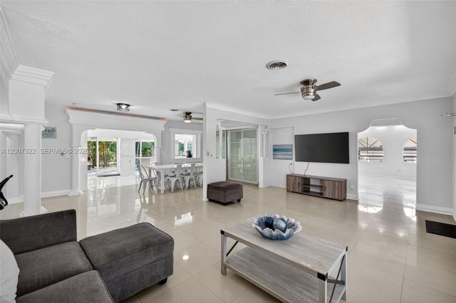 5451 NE 22nd Ave, Fort Lauderdale, FL 33308