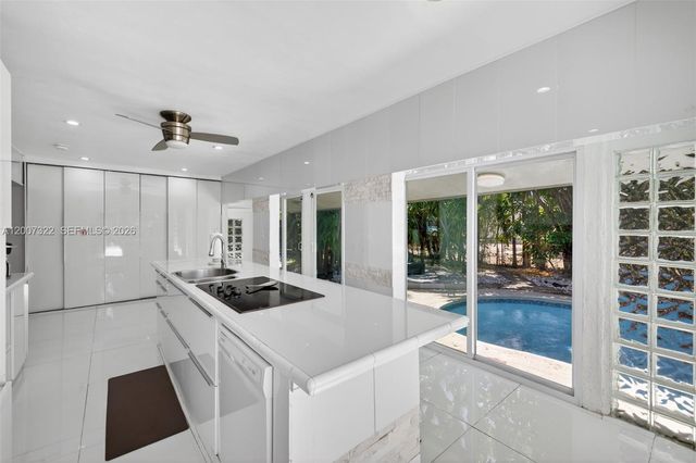 5451 NE 22nd Ave, Fort Lauderdale, FL 33308