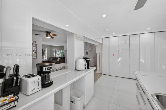 5451 NE 22nd Ave, Fort Lauderdale, FL 33308