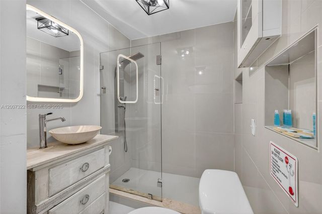 5451 NE 22nd Ave, Fort Lauderdale, FL 33308