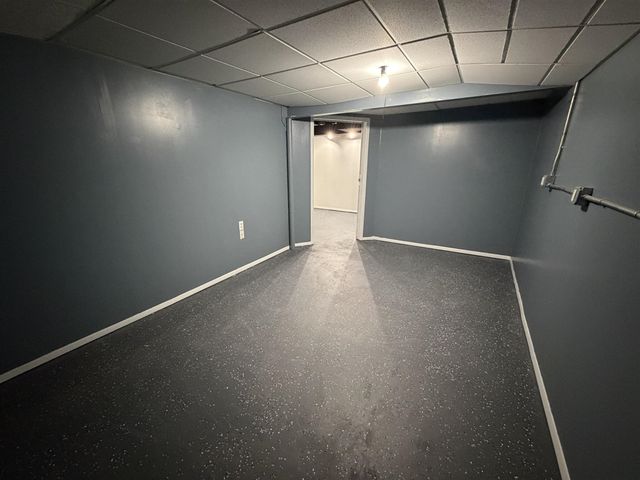 7471 N Kingston Court, Westland, MI 48185