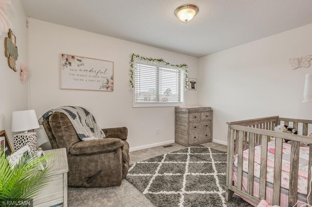 37621 Hawthorne Avenue, North Branch, MN 55056