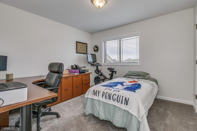 37621 Hawthorne Avenue, North Branch, MN 55056