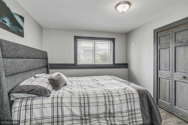 37621 Hawthorne Avenue, North Branch, MN 55056