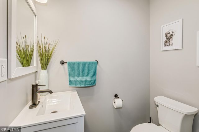 37621 Hawthorne Avenue, North Branch, MN 55056