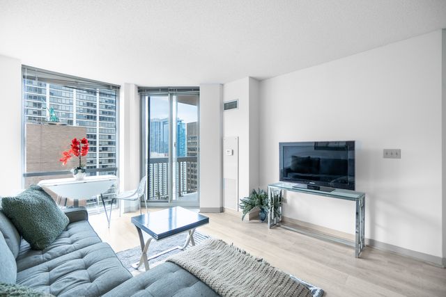 222 N Columbus Drive 3307, Chicago, IL 60601