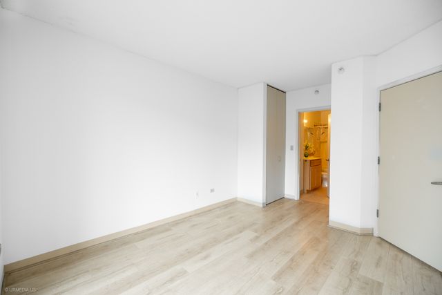 222 N Columbus Drive 3307, Chicago, IL 60601