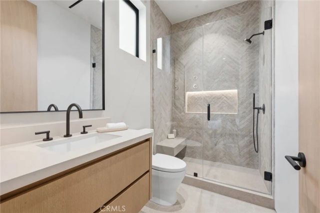 4447 Matilija, Sherman Oaks, CA 91423