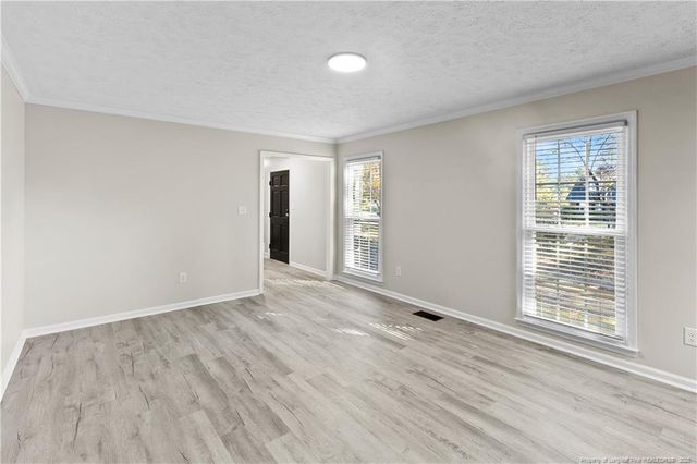 6490 Windy Creek Way, Fayetteville, NC 28306