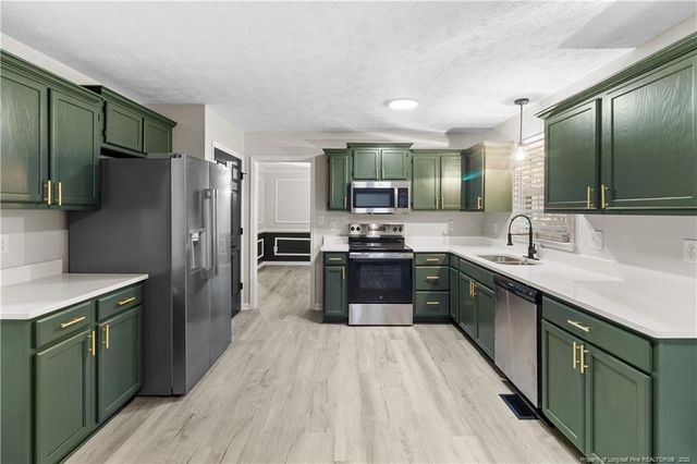 6490 Windy Creek Way, Fayetteville, NC 28306