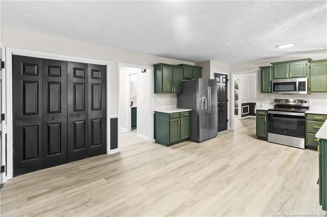 6490 Windy Creek Way, Fayetteville, NC 28306