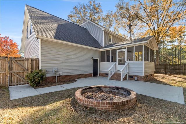 6490 Windy Creek Way, Fayetteville, NC 28306