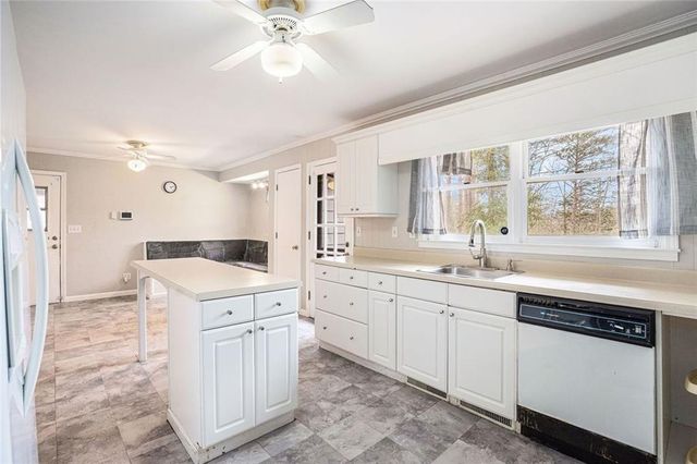 2564 Casablanca Drive, Conyers, GA 30012