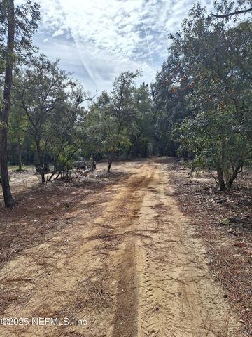 191 KAY Street, Interlachen, FL 32148