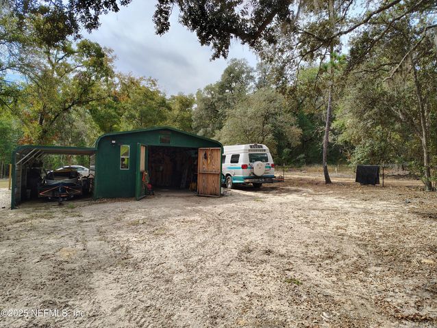 191 KAY Street, Interlachen, FL 32148