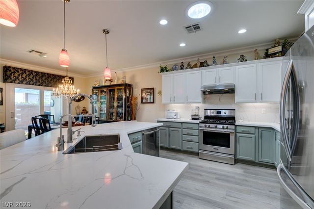 2409 Great Auk Avenue, North Las Vegas, NV 89084