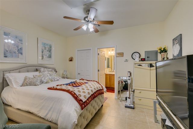 2409 Great Auk Avenue, North Las Vegas, NV 89084