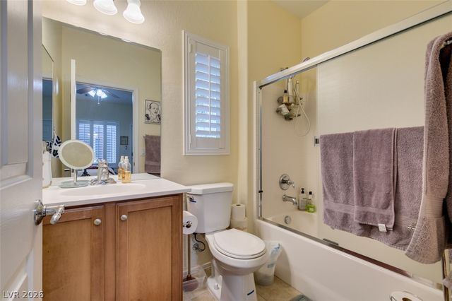 2409 Great Auk Avenue, North Las Vegas, NV 89084