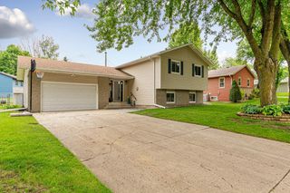 2115 3rd Avenue NE, Owatonna, MN 55060
