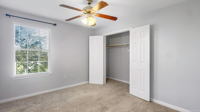 7323 Snowden Rd Apt 3302, San Antonio, TX 78240