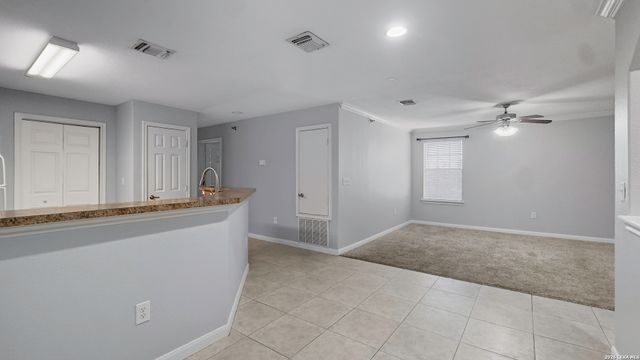 7323 Snowden Rd Apt 3302, San Antonio, TX 78240