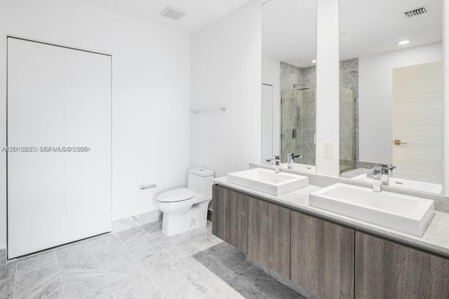 801 S Miami Ave 2510, Miami, FL 33130