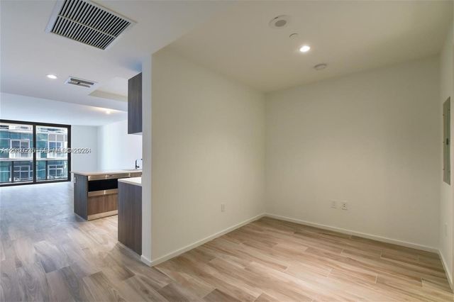 801 S Miami Ave 2510, Miami, FL 33130