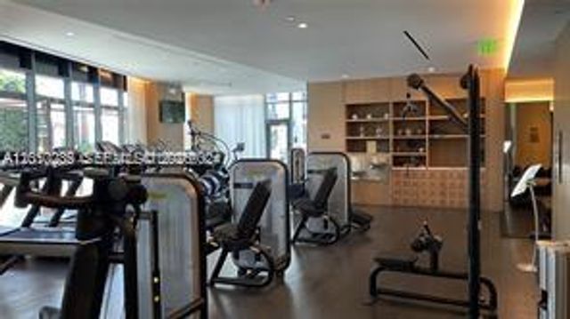 801 S Miami Ave 2510, Miami, FL 33130