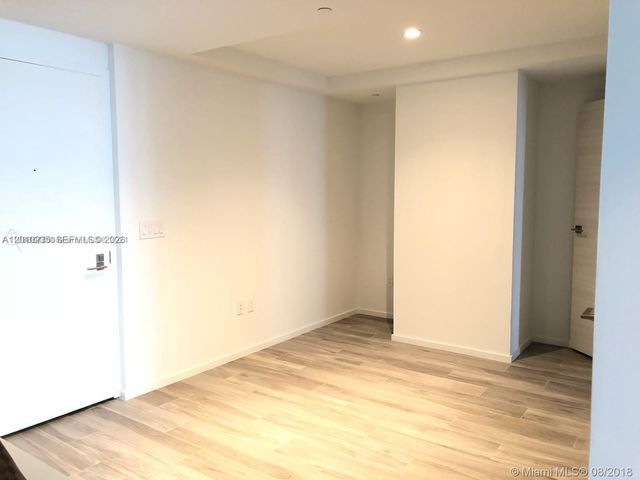 801 S Miami Ave 2510, Miami, FL 33130