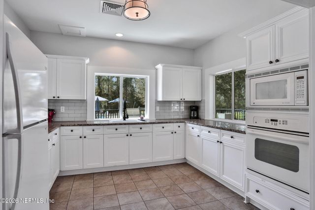 85747 STONEHURST Parkway, Fernandina Beach, FL 32034