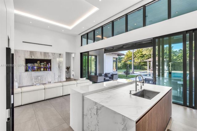 8271 SW 67th St, Miami, FL 33143