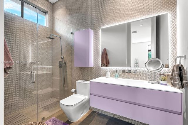 8271 SW 67th St, Miami, FL 33143