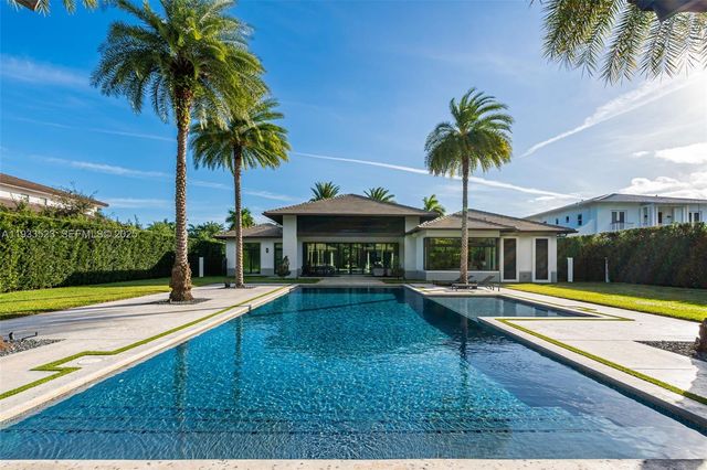 8271 SW 67th St, Miami, FL 33143