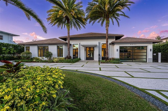 8271 SW 67th St, Miami, FL 33143