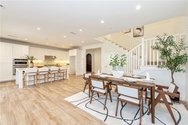 111 Omar, Irvine, CA 92620