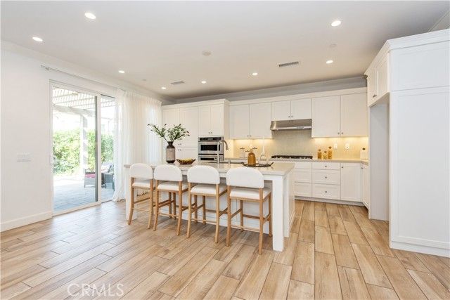 111 Omar, Irvine, CA 92620