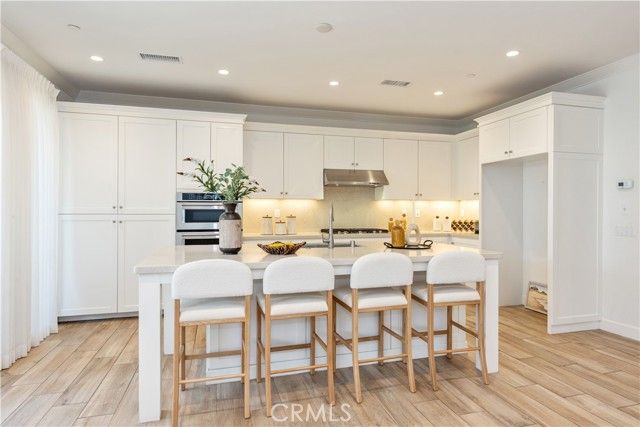 111 Omar, Irvine, CA 92620