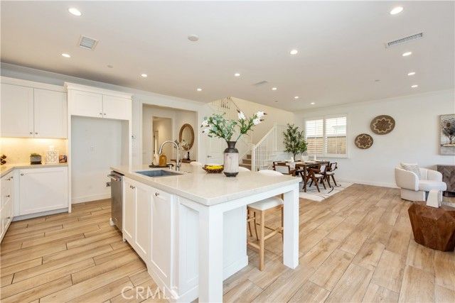 111 Omar, Irvine, CA 92620